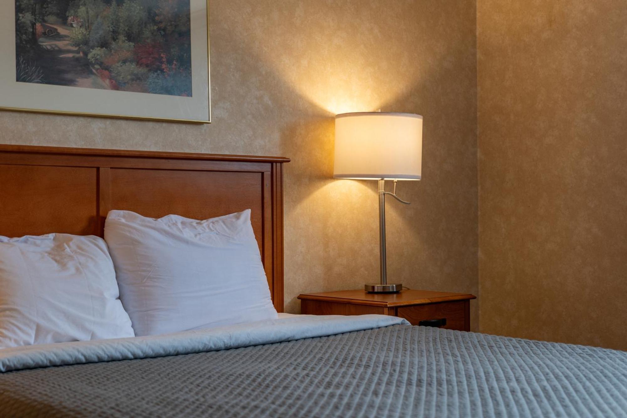 Royal Inn & Suites Γκελφ Εξωτερικό φωτογραφία